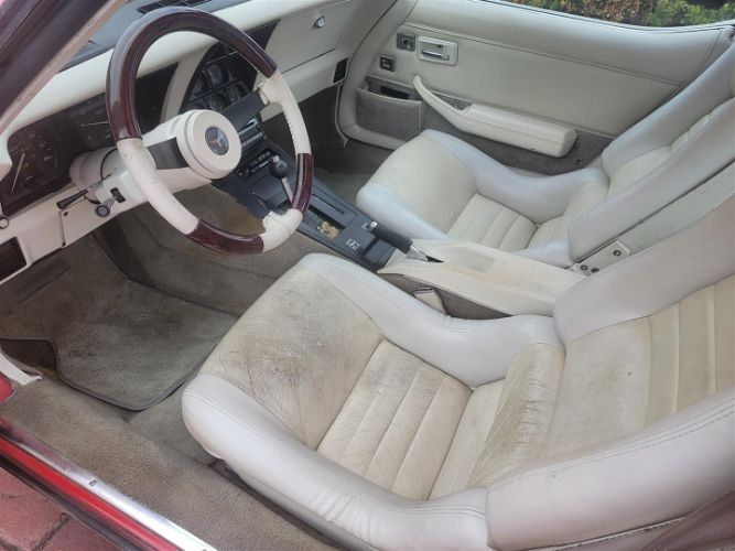 Chevrolet-Corvette-1980-22
