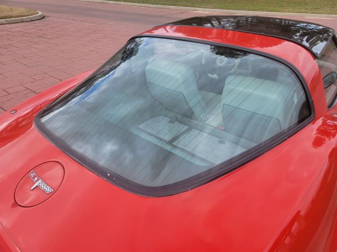 Chevrolet-Corvette-1980-28