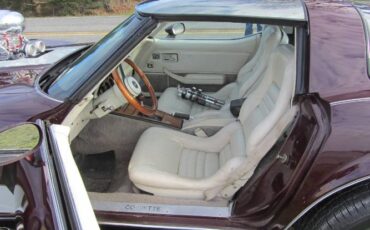 Chevrolet-Corvette-1980-7