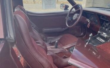 Chevrolet-Corvette-1980-Burgundy-Burgundy-1