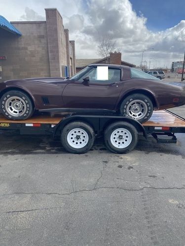 Chevrolet-Corvette-1980-Burgundy-Burgundy-9