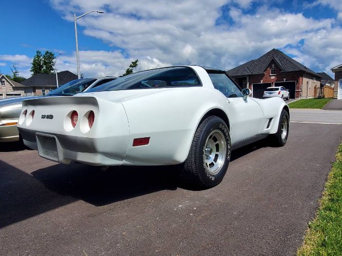 Chevrolet-Corvette-1980-White-1