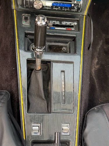 Chevrolet-Corvette-1980-Yellow-3