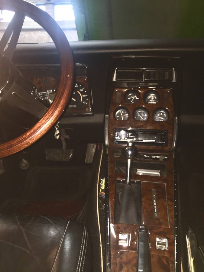 Chevrolet-Corvette-1980-custom-2