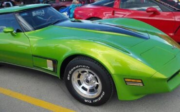 Chevrolet-Corvette-1980-custom-5