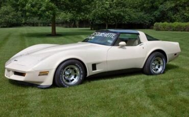 Chevrolet-Corvette-1981-6