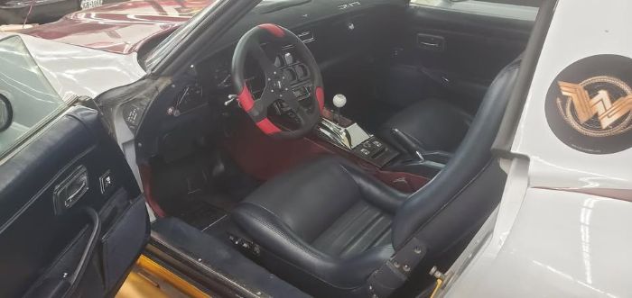 Chevrolet-Corvette-1981-8