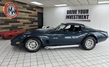Chevrolet-Corvette-1981-Blue-Metallic-Blue-11