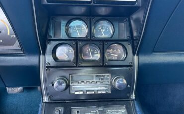 Chevrolet-Corvette-1981-Coupe-22