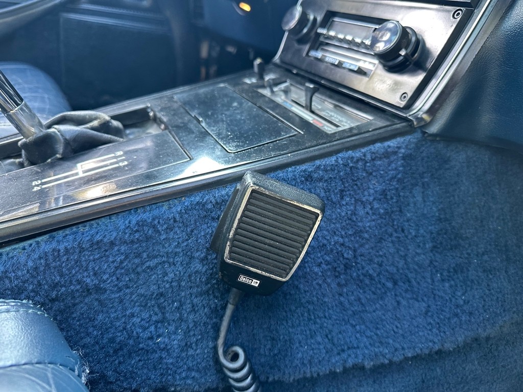 Chevrolet-Corvette-1981-Coupe-23