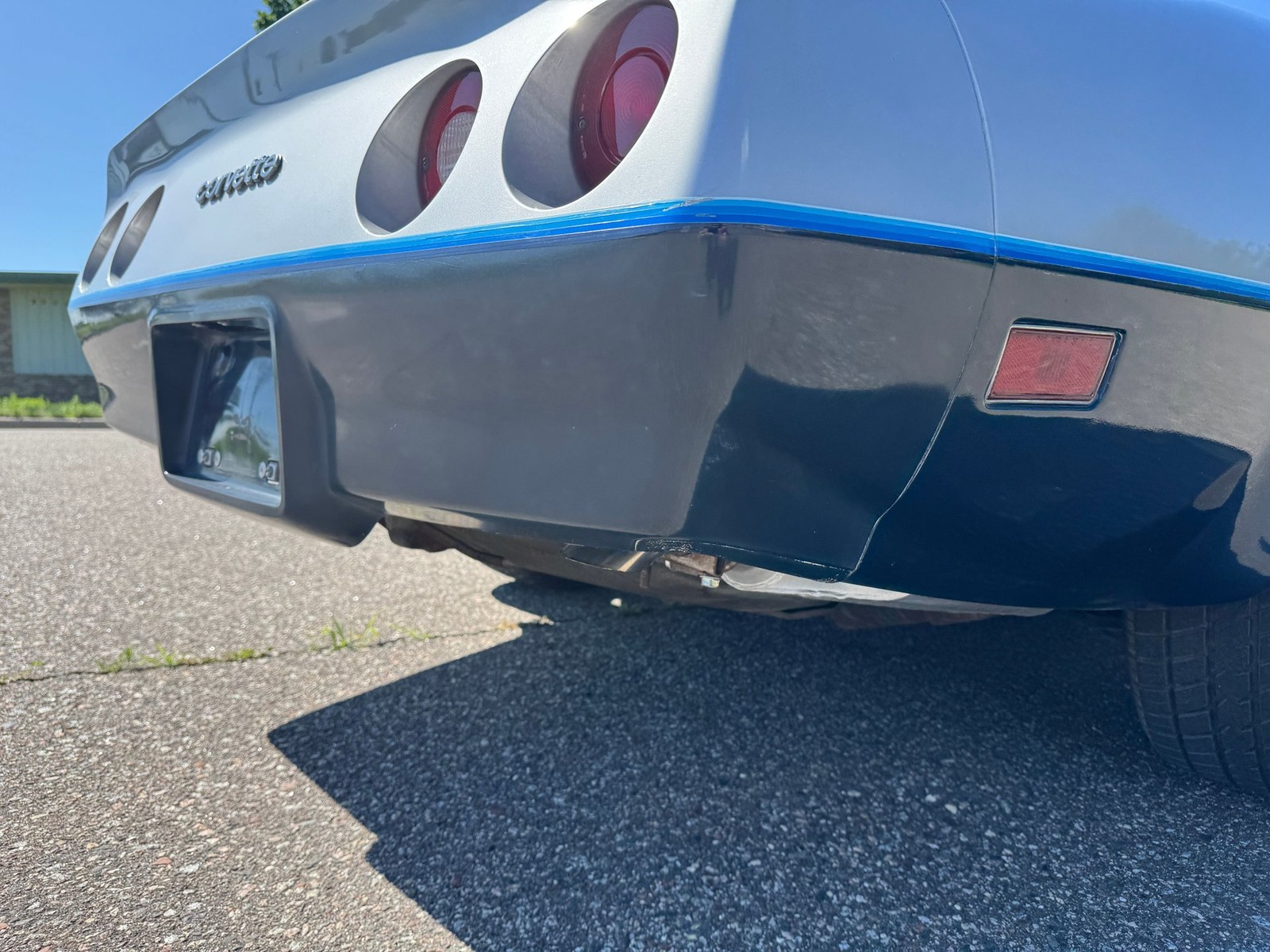 Chevrolet-Corvette-1981-Coupe-23