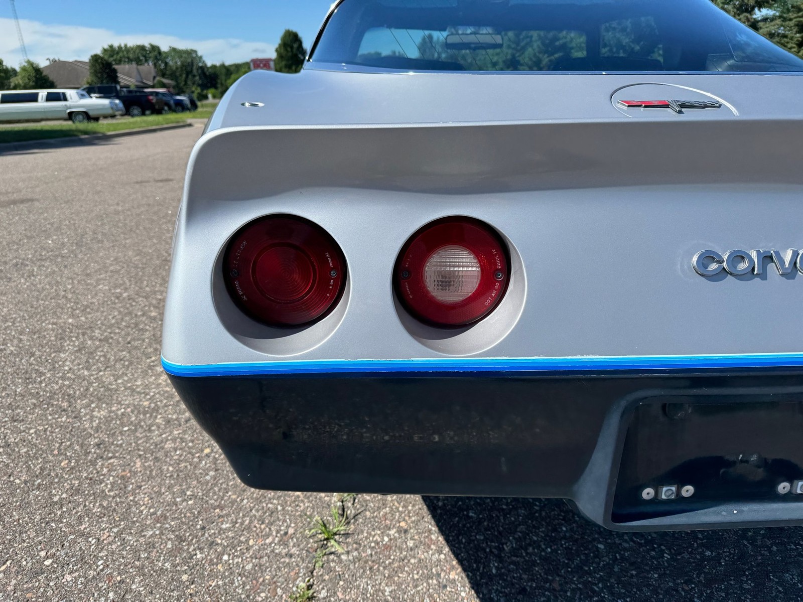 Chevrolet-Corvette-1981-Coupe-32