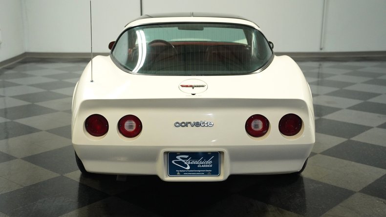 Chevrolet-Corvette-1981-Cream-Beige-Medium-Cinnabar-26