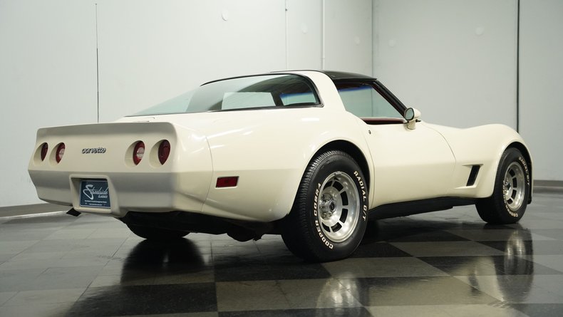 Chevrolet-Corvette-1981-Cream-Beige-Medium-Cinnabar-46