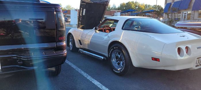 Chevrolet-Corvette-1981-Custom-9