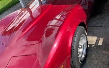 Chevrolet-Corvette-1981-Red-2