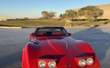 Chevrolet-Corvette-1981-Red-2
