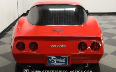 Chevrolet-Corvette-1981-Red-Black-13