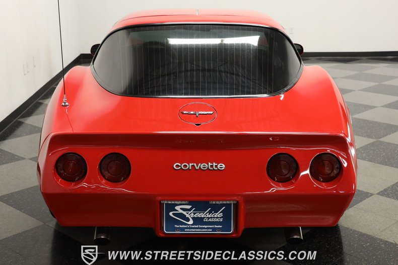 Chevrolet-Corvette-1981-Red-Black-13