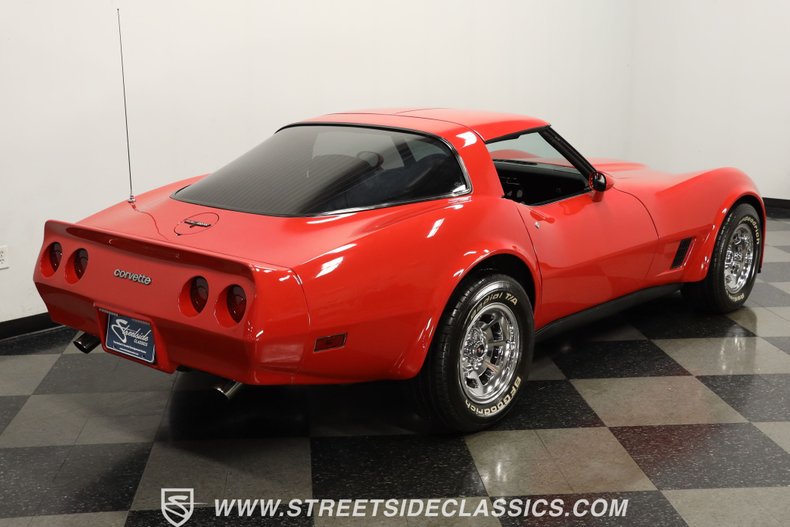 Chevrolet-Corvette-1981-Red-Black-15
