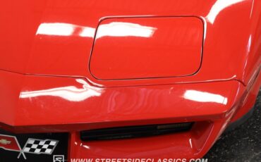 Chevrolet-Corvette-1981-Red-Black-24