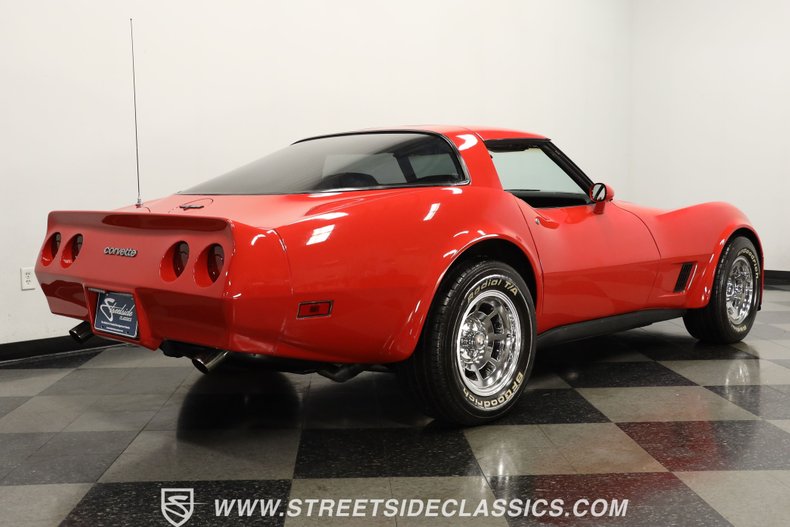 Chevrolet-Corvette-1981-Red-Black-27