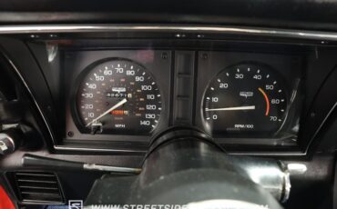 Chevrolet-Corvette-1981-Red-Black-38