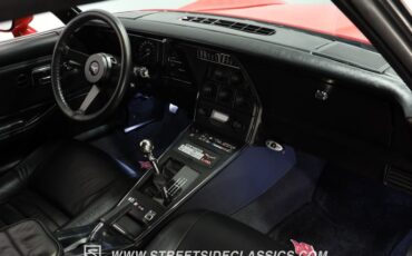Chevrolet-Corvette-1981-Red-Black-46