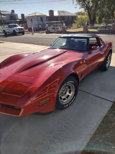 Chevrolet-Corvette-1981-Red-Red-10