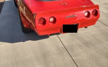 Chevrolet-Corvette-1981-Red-Red-4