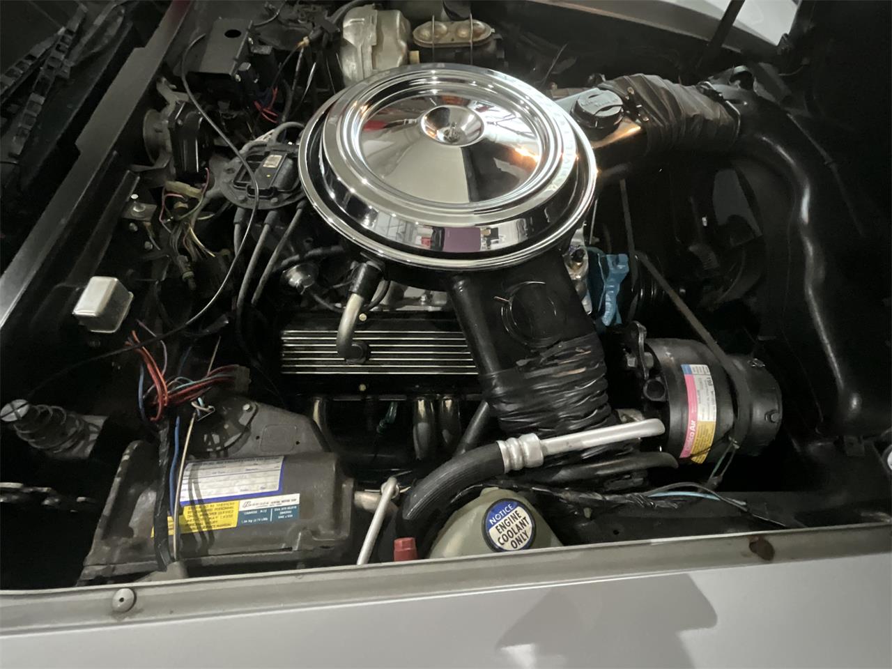 Chevrolet-Corvette-1981-Silver-Charcoal-27