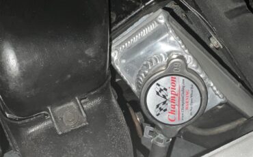 Chevrolet-Corvette-1981-Silver-Charcoal-30