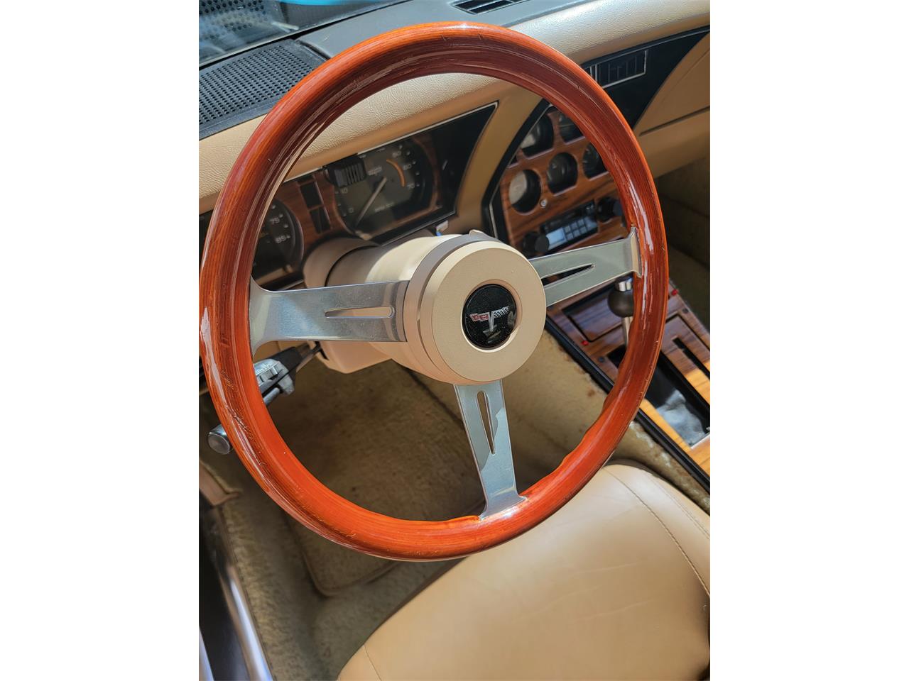 Chevrolet-Corvette-1981-Tan-Beige-19