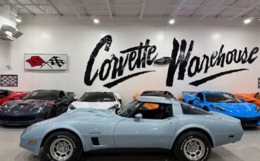 Chevrolet-Corvette-1982-Coupe-1