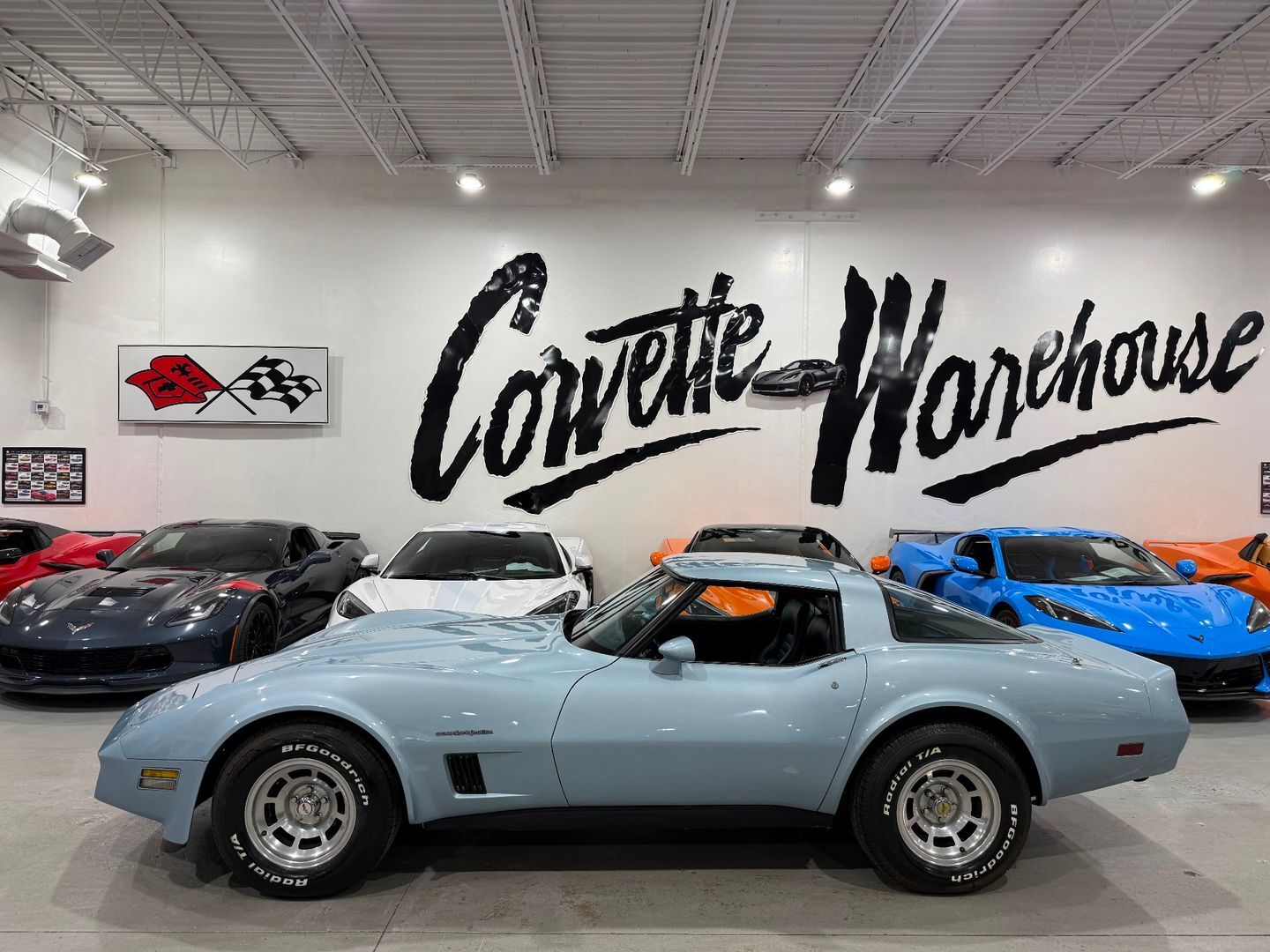 Chevrolet-Corvette-1982-Coupe-1