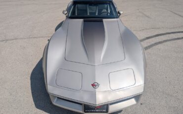 Chevrolet-Corvette-1982-Coupe-20