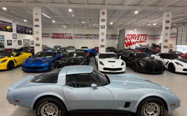 Chevrolet-Corvette-1982-Coupe-4