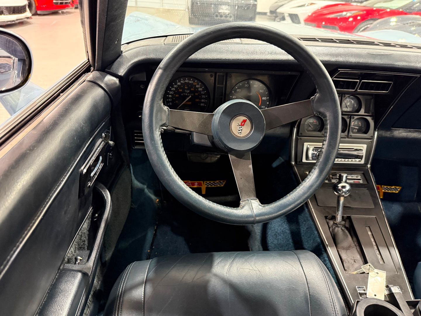 Chevrolet-Corvette-1982-Coupe-8