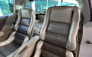 Chevrolet-Corvette-1982-Hatchback-26