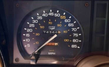 Chevrolet-Corvette-1982-Red-5