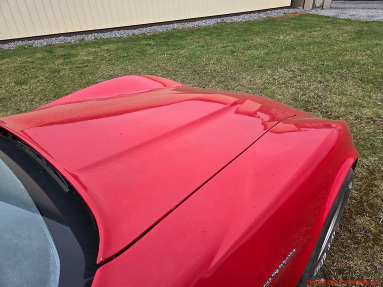 Chevrolet-Corvette-1982-Red-Gray-28