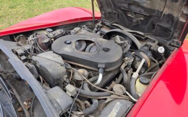 Chevrolet-Corvette-1982-Red-Gray-5