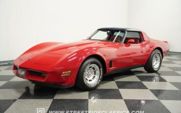 Chevrolet-Corvette-1982-Red-Red-10