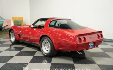 Chevrolet-Corvette-1982-Red-Red-14