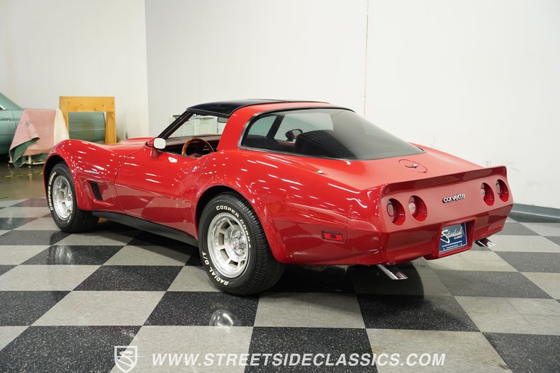 Chevrolet-Corvette-1982-Red-Red-14