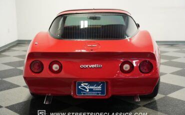 Chevrolet-Corvette-1982-Red-Red-15