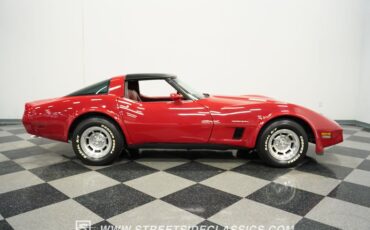 Chevrolet-Corvette-1982-Red-Red-19