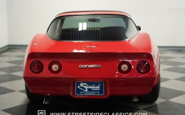 Chevrolet-Corvette-1982-Red-Red-30