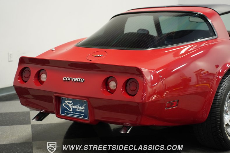 Chevrolet-Corvette-1982-Red-Red-31