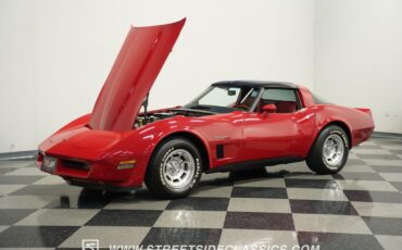 Chevrolet-Corvette-1982-Red-Red-36